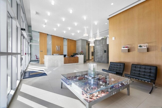 Photo - 800 The Mark Ln Unidad 1902