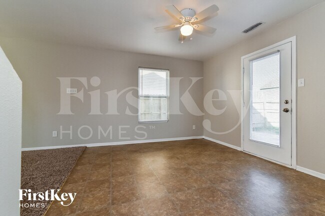 Photo - 8016 Grove Berry Way