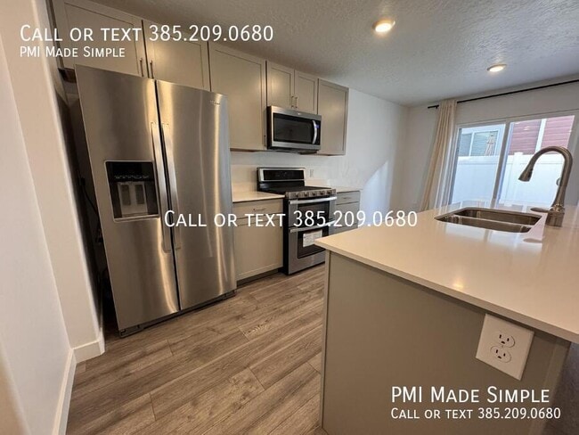 Photo - 978 W Broadleaf Dr