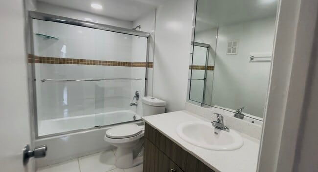Building Photo - 6994 W 5th Ave Unit 301