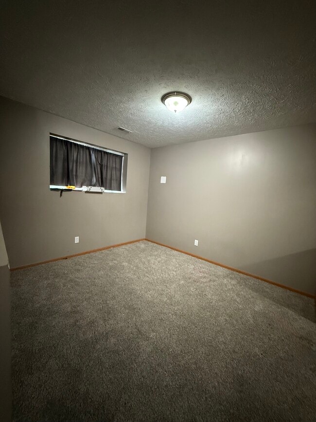 Photo - 10814 Potter St