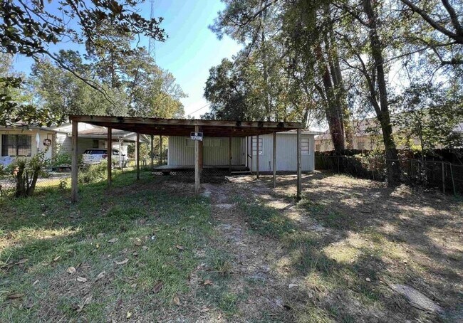 Photo - 640 E Bolivar St