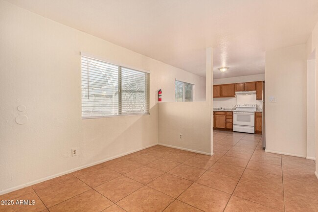 Building Photo - 1318 E Culver St Unit 1 Rental
