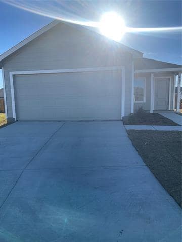 Building Photo - 427 Bower Dr