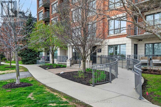 Photo - 1005 Beauparc Private Unit 301