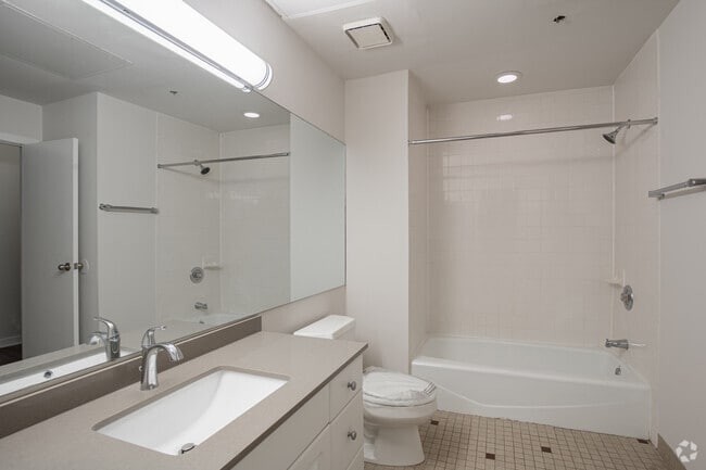 1 BR, 1 BA - 807SF - Bathroom