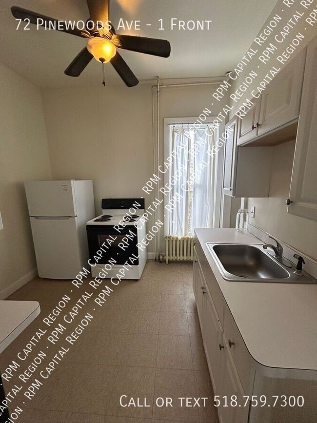 Photo - 72 Pinewoods Ave Unit 1 Front