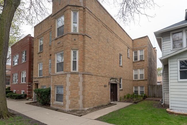 Building Photo - 4512 N Laporte Ave Unit F3