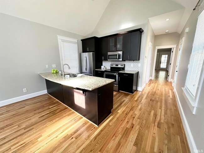 Photo - 614 Dorothea Dr