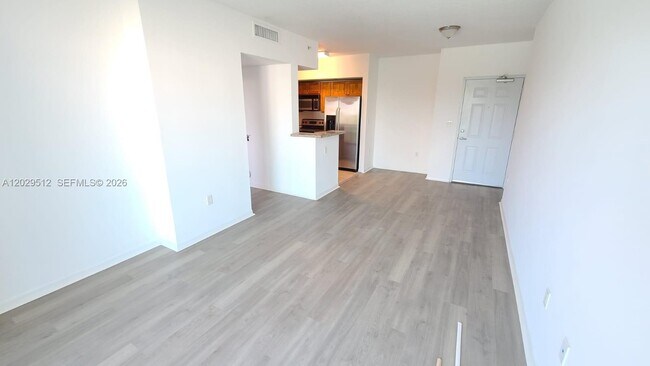 Photo - 1723 SW 2nd Ave Unidad 509
