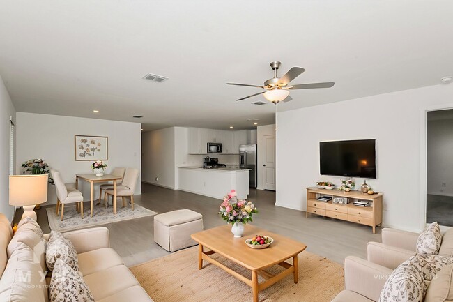 Photo - 2721 Mistwood Dr