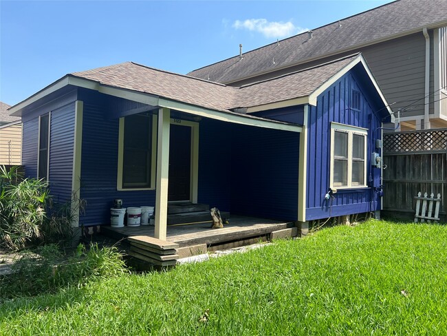 Building Photo - 5122 Larkin St Rental