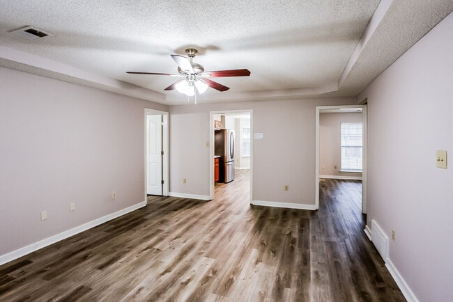Photo - 7163 Windsor Dr