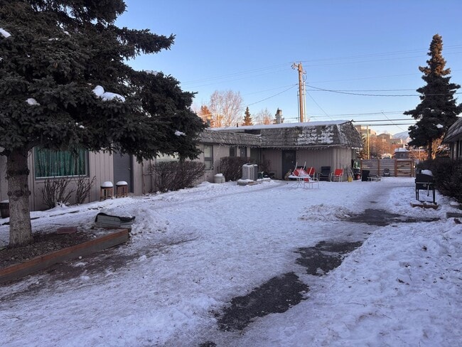 Building Photo - 2701 Denali St Unit 4