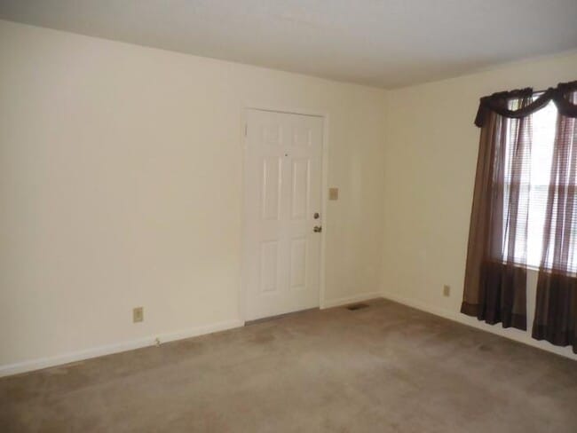 Photo - Conroy Avenue-311 Unidad 311C