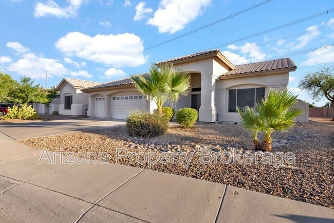 Building Photo - 1988 E Divot Dr Rental