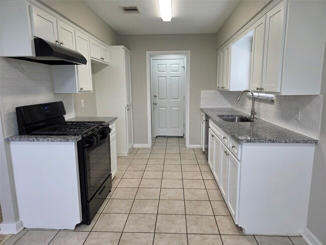 Photo - 6607 Rockfield Dr