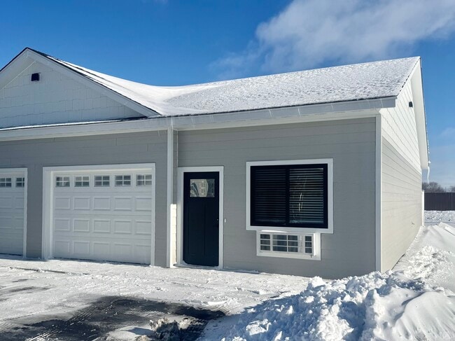 Photo - Liberty Villas Bldg. 02