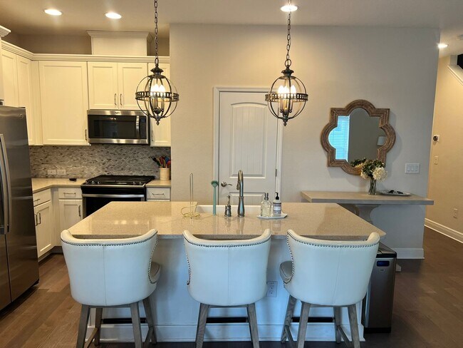 Photo - 115 N Arrawana Ave Unit 115 N Arrawana Ave #7