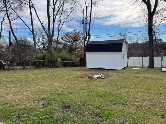 Photo - 1315 Mercury Dr