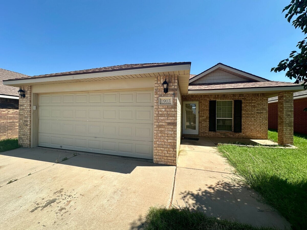 3Bed/2Bath Available 7/18 - 3Bed/2Bath Available 7/18 House