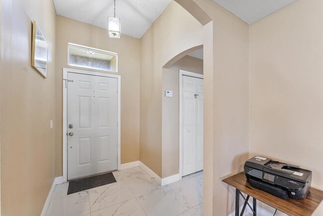 Photo - 1622 SW Realty St