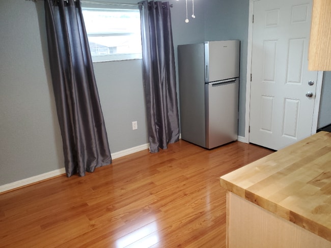 Photo - 6748 Knightsbridge Dr