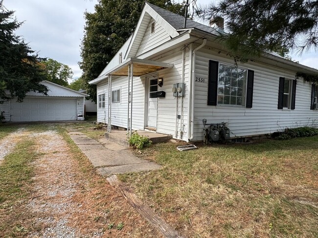 Building Photo - 2529 4th St Unit 2531