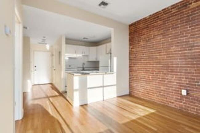 Photo - 107 Washington St Unit 1