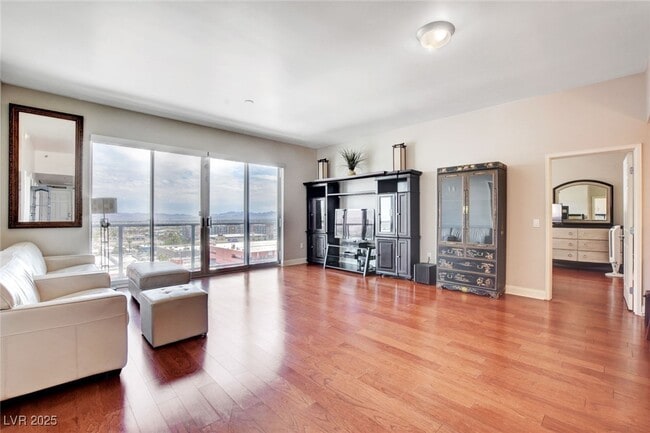 Photo - 150 S Las Vegas Blvd Unidad 1016