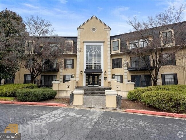 Building Photo - 4313 Pine Heights Dr NE Rental