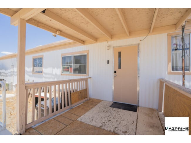 Photo - Escape to Comfort in this Stylish 2/1 Maye...