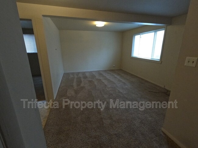 Photo - 417 N Hollywood St Unit 2