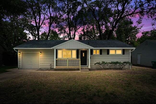 Building Photo - 7317 Elm Ave