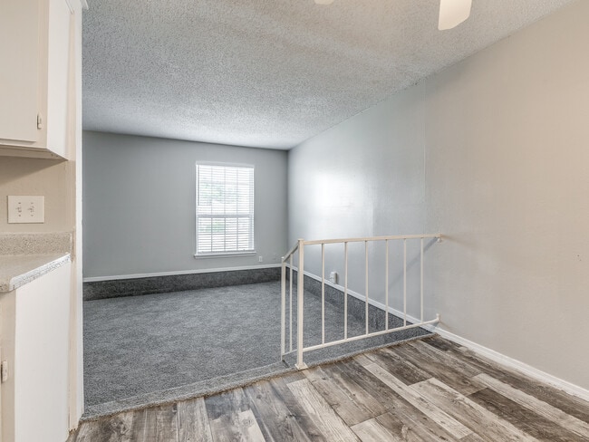 Fairfax Apartments - Living Room