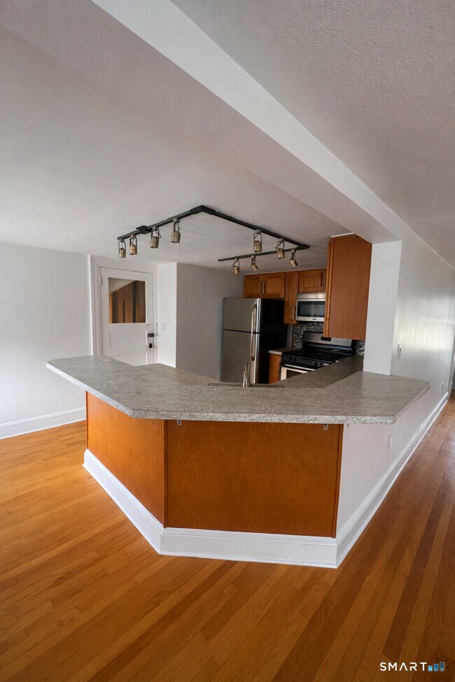 Photo - 209 Willard St Unit 3