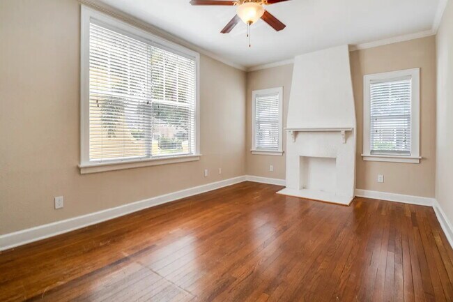 Photo - 3311-13 W. San Juan