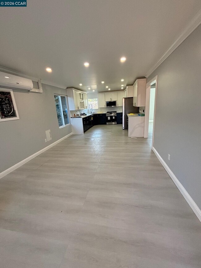 Photo - 4554 Lakeshore Dr