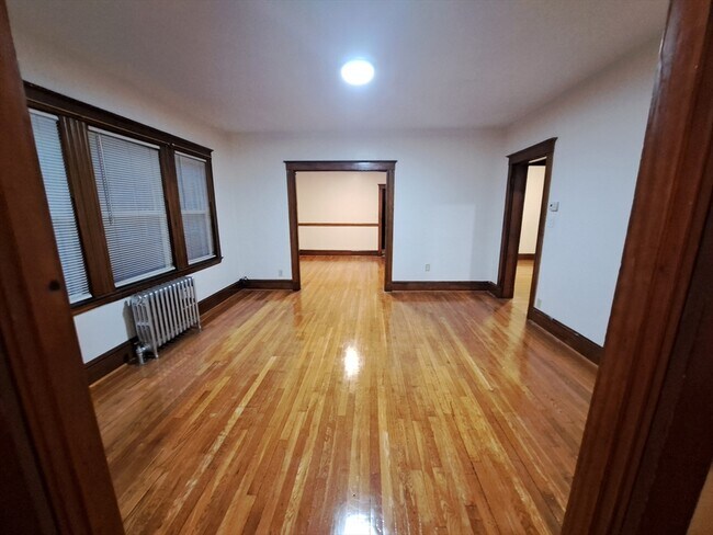 Photo - 452 Ashmont St Unidad 2