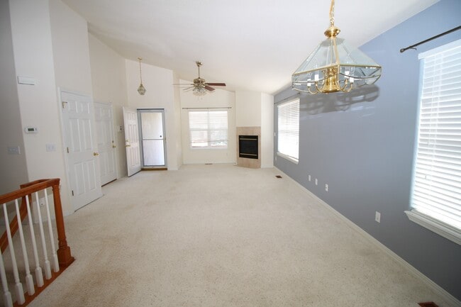 Photo - Amazing 5 bedroom home in Desirable Crown Hill Mesa on West Side of town