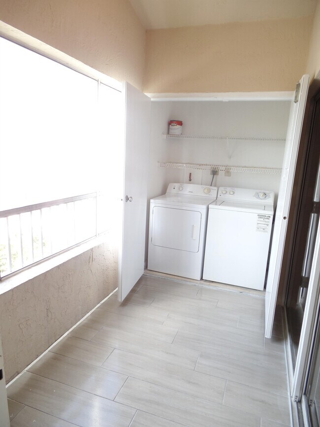 Photo - 2881 N Oakland Forest Dr