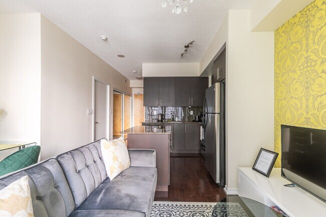 55 Bremner Blvd Unit SI ID1345825P
