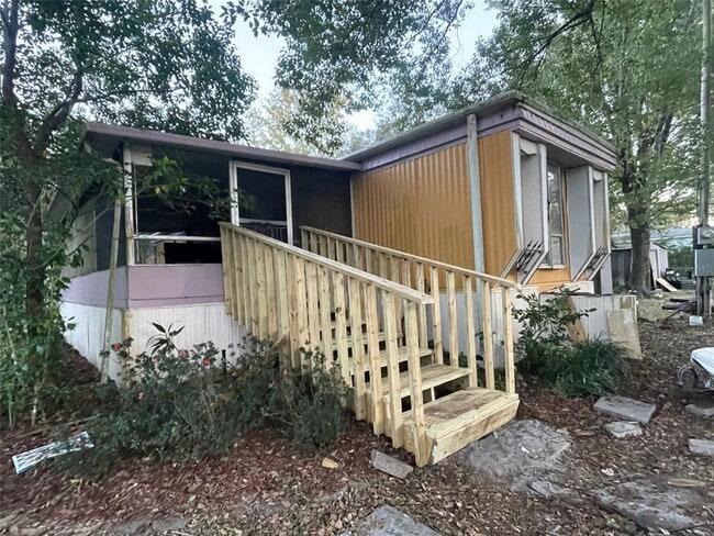 Building Photo - 15756 Trigonia St