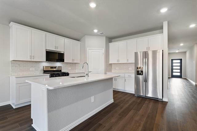 Photo - 706 Martell Rd