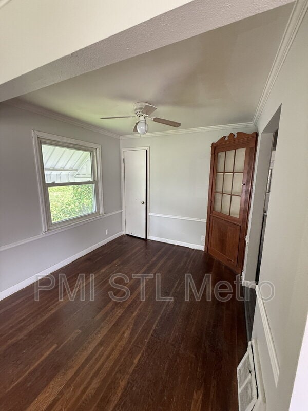 Photo - 1131 Darr Dr