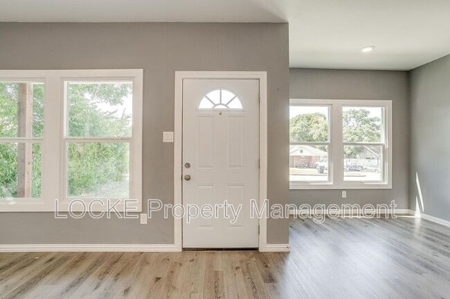 Photo - 1117 E Cantey St