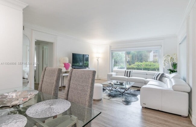 Building Photo - 286 Bal Bay Dr Unit 4