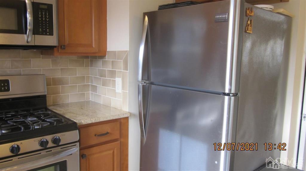 Photo - 241 Amboy Ave