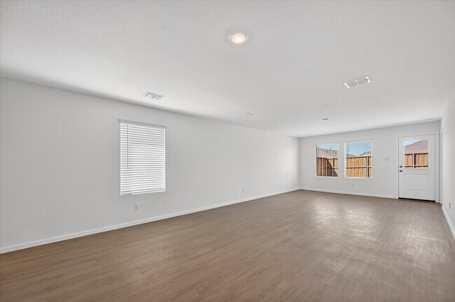 Photo - 1609 Elliott Rd