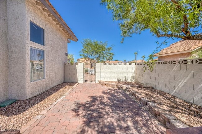 Photo - 8433 Dry Cliff Cir